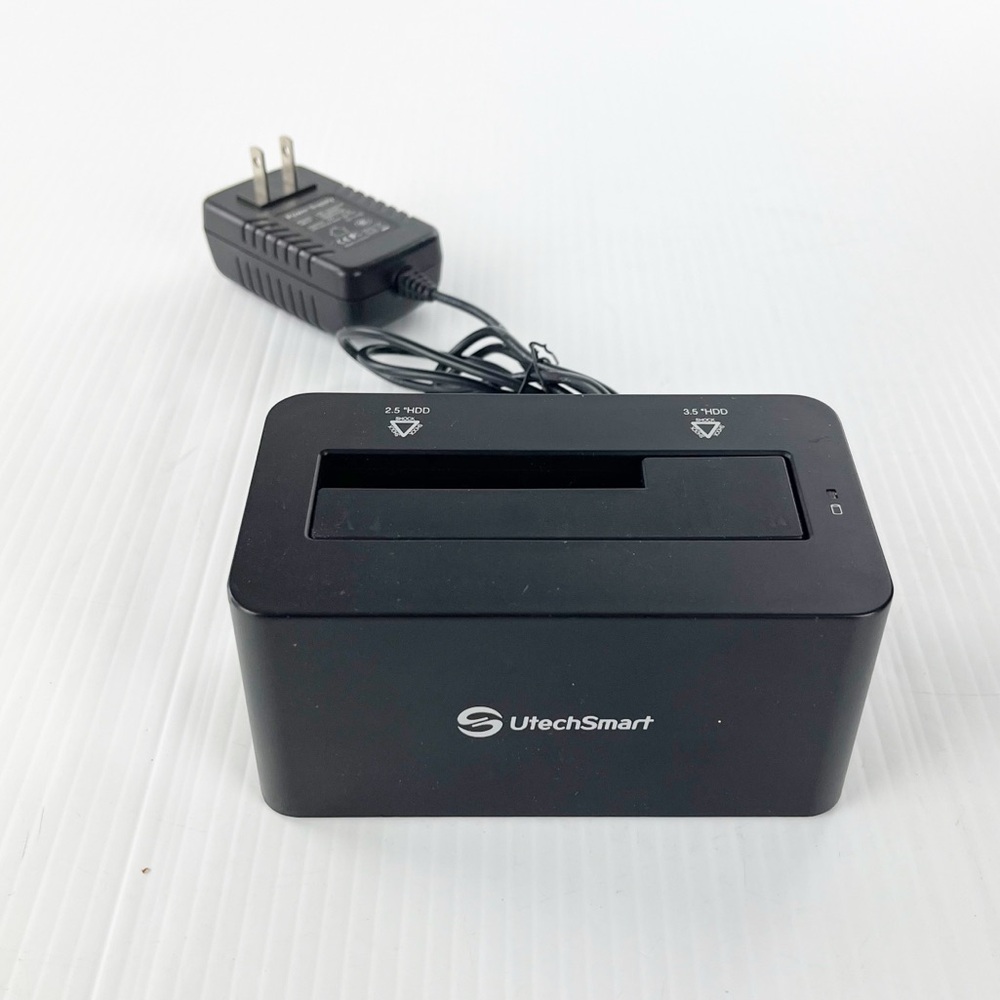 UtechSmart 2.5/3.5 USB 3 to eSATA Hard Drive Docking Station